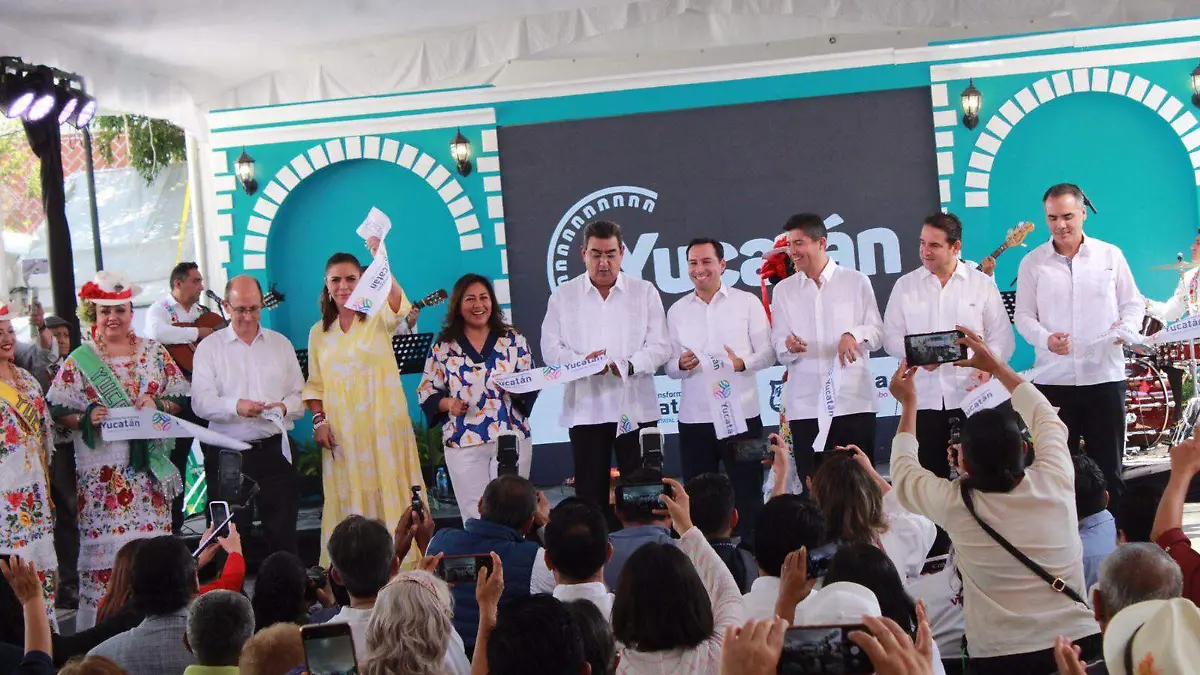 Sergio Salomón inaugura “Yucatán Expone” en el jardín del Carmen